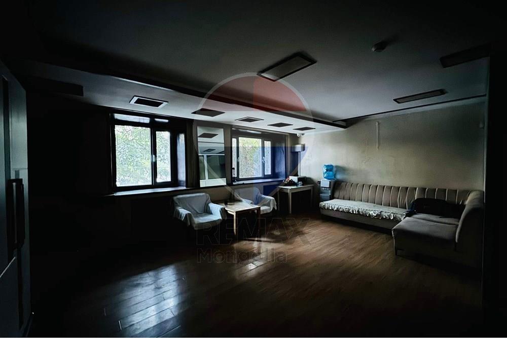 Commercio - Commerciale/Negozi - Дархан, Монгол - MN - IMG_6743.JPG - 119012206-329