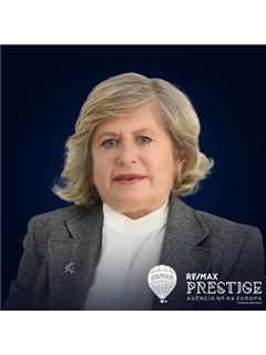 Associate in Training - Maria Coto - Prestige