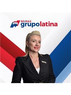 Associate - Ana Pampulim - Latina II