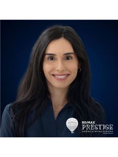Associate - Inês Carvalho - Prestige