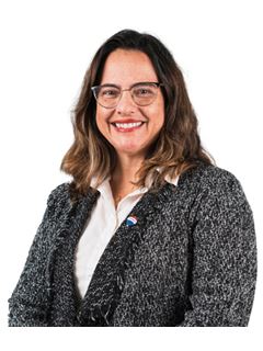 Daniela Nevoni - Universal