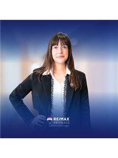 Léa Dumas - Privilege