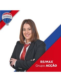 เจ้าของ - Ana Pinto - Acção Four Star