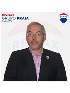 Nep. posrednik na izobraževanju - António Pinheiro - Praia