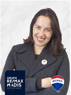 Office Staff - Mónica Ferro - RE/MAX - Madis