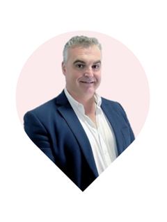 Broker/Owner - Carlos Fonseca - Place Strada