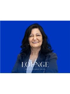 Broker/Owner - Suzette Borges - Lounge