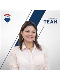 Joice Vincenzi - Team