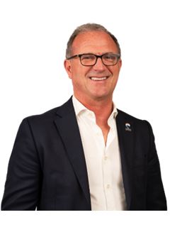 Indehaver - Pedro Ribeiro - Universal