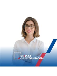 Elena Stolets - Vantagem Central