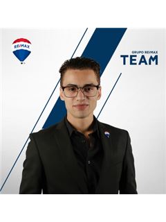 Rodrigo Vinagre - Team Forever