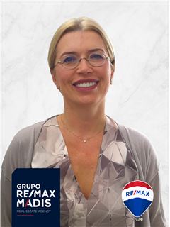 Svetlana Shvechikhina - Membro de Equipa Rui de Brito - RE/MAX - Madis