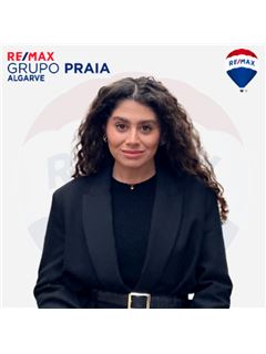 Broker/Owner - Marta Bernardo - Praia