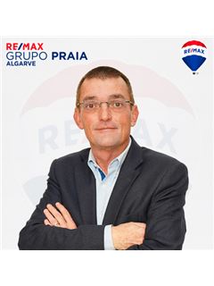 Paulo Almeida - Praia