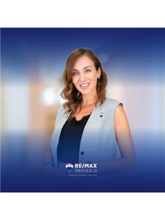 Larissa Rezende - Privilege