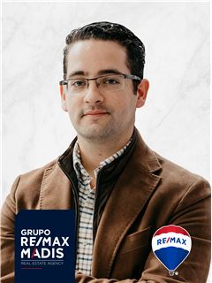 José Tomáz - Membro de Equipa Mário Pereira - RE/MAX - Madis