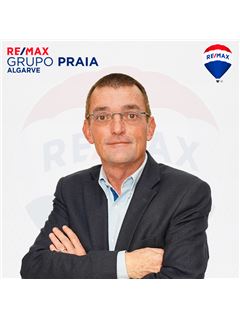 Paulo Almeida - Praia