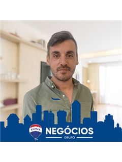 营销经理 - Emanuel Vilaça - Negócios II