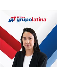 Associate in Training - Nicole Marinho - Latina II