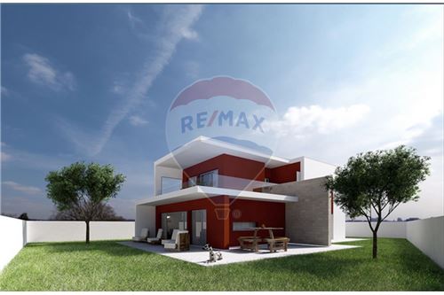 Portugal Real Estate & All Property Types For Rent and For Sale | RE/MAX  Kenya