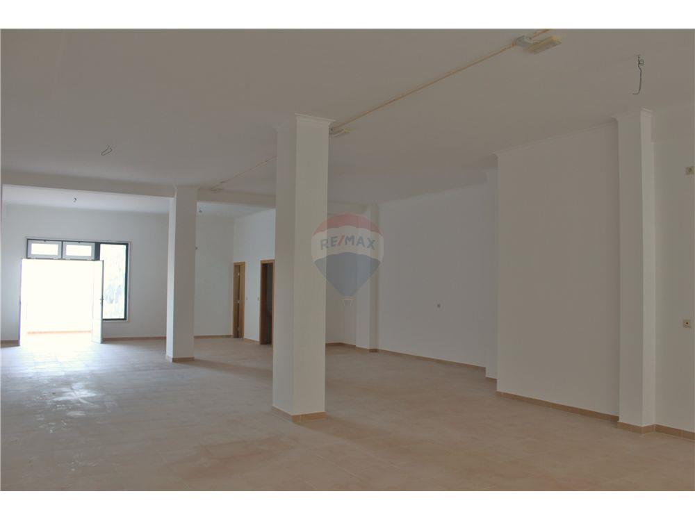 Commercial/Retail - For Sale - Alenquer (Santo Estêvão e Triana), Alenquer - 5 - 120611193-193