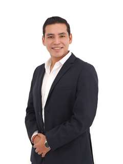 Associate in Training - Mauricio Javier Delgado Angulo - RE/MAX Uno