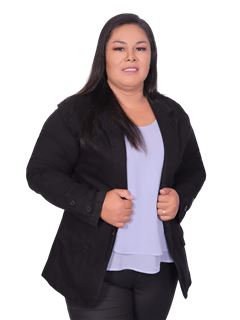 Associate in Training - Erika Padilla Ribera - RE/MAX Elite