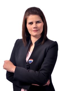 Associate in Training - Rina Esmeralda Marin Figueroa - RE/MAX Luxor