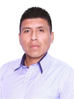 Agente en Entrenamiento - Hector Hernan Sandoval Retamozo - RE/MAX Tierra Nueva