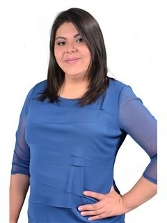 Associate in Training - Ariane Maria Elena Vasquez Chahar - RE/MAX Emporio Marka