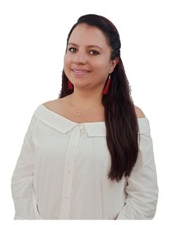 Associate in Training - Jessica Alejandra Reyes Ugalde - RE/MAX Altura