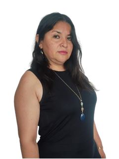 Associate in Training - Leticia Machuca Bautista - RE/MAX Life
