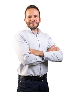 Office Administrator - Mauricio Ernesto Varnoux Murillo - RE/MAX Inversiones Inmobiliarias I