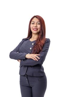 Associate in Training - Elena Estefania Lara Salazar - RE/MAX Emporio Marka