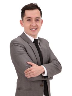 Associate in Training - Luis Andres Rico Sanjinez - RE/MAX Inmobiliart