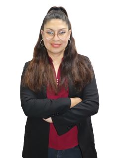 Associate in Training - Claudia Carolina Flores Soto - RE/MAX Professional 2