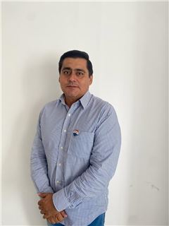 Začínající makléř - Jorge Antonio Veizaga Ibañez - RE/MAX Central