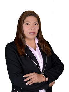 Associate in Training - Erika Gloria Aguilar Veliz - RE/MAX Pro