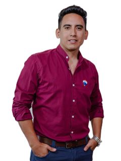 Associate in Training - Diego Jesus Molina Jaldin - RE/MAX Top