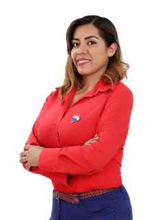 Associate in Training - Pamela Solanchs Aguilar Martinez - RE/MAX Top