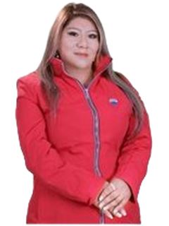 Claudia Netzi Bautista Chuquimia - RE/MAX Diamond