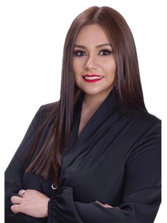 Agente en Entrenamiento - Daniela Martinez Vedia - RE/MAX Tierra Nueva