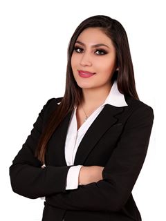 Associate in Training - Valeria Stephany Revollo Rodriguez - RE/MAX Uno