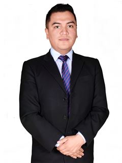 Associate in Training - Jesus Alvaro Aliaga Flores - RE/MAX Diamond