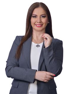 Agente en Entrenamiento - Carmen Erika Vaca Garcia - RE/MAX Fortaleza
