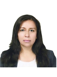 Associate in Training - Yolanda Escobar Rengel - RE/MAX Uno