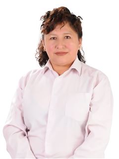 Associate in Training - Isabel Elisa Aduviri Serrano - RE/MAX Diamond