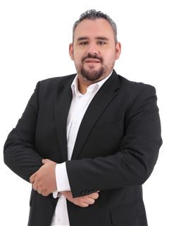 Associate in Training - Alvaro Salazar Revollo - RE/MAX Inmobiliart