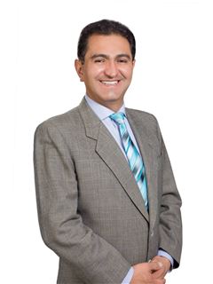 Associate in Training - Fernando Henrry Valencia Aguilera - RE/MAX Diamond