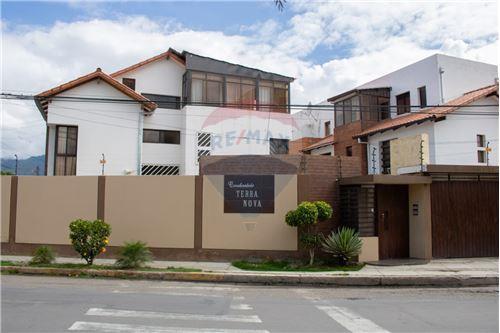 For Sale-House-Av. Tadeo Haenke esq. calle Juan Claure,  - Condominio Terranova,  - NorOeste  -  Cochabamba, Cercado(Cb), Cochabamba-125004034-64